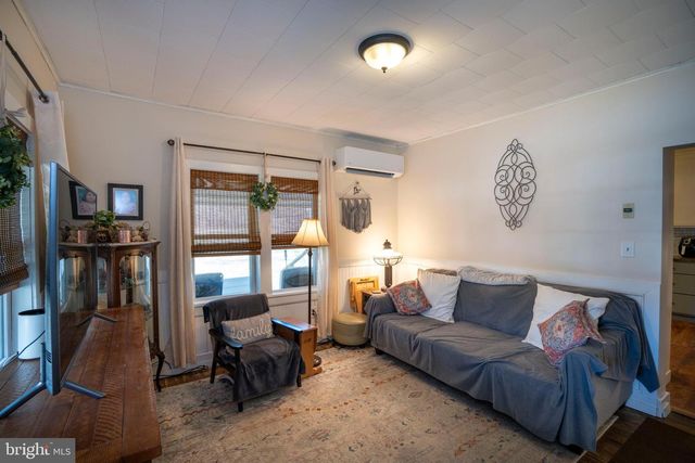 1658 LINGLE VALLEY RD, Milroy, PA 17063