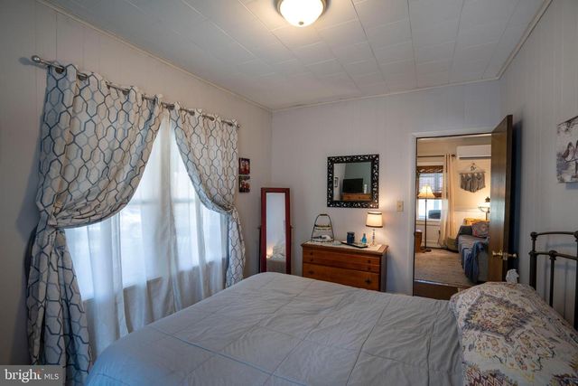 1658 LINGLE VALLEY RD, Milroy, PA 17063