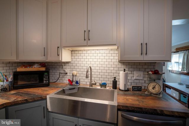 1658 LINGLE VALLEY RD, Milroy, PA 17063