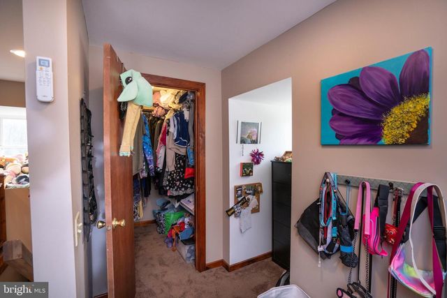 1658 LINGLE VALLEY RD, Milroy, PA 17063