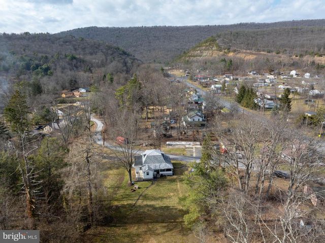 1658 LINGLE VALLEY RD, Milroy, PA 17063