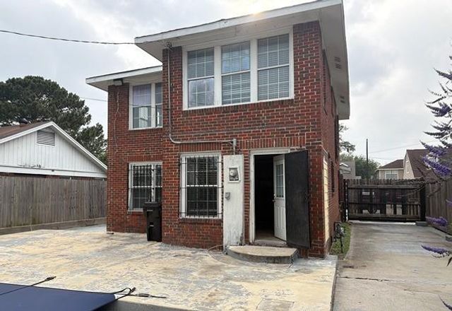 2421 Wilshire Street, Houston, TX 77023