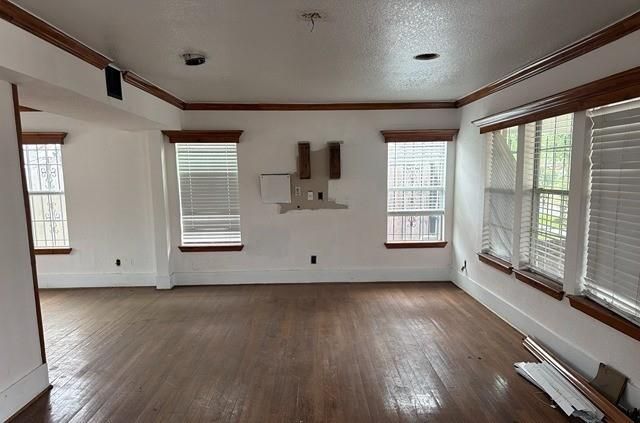 2421 Wilshire Street, Houston, TX 77023