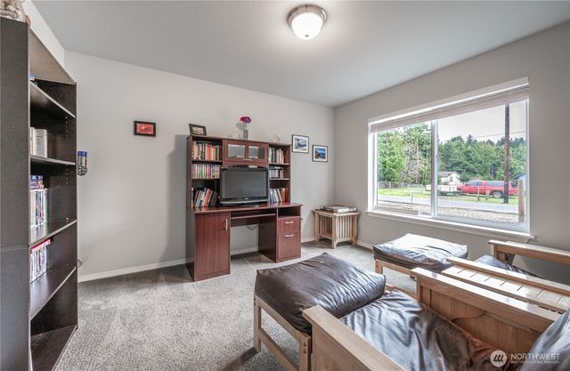 33 Butterfly Lane, Pacific Beach, WA 98571