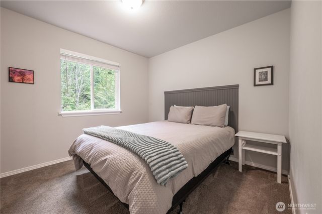 33 Butterfly Lane, Pacific Beach, WA 98571