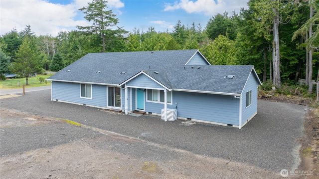 33 Butterfly Lane, Pacific Beach, WA 98571