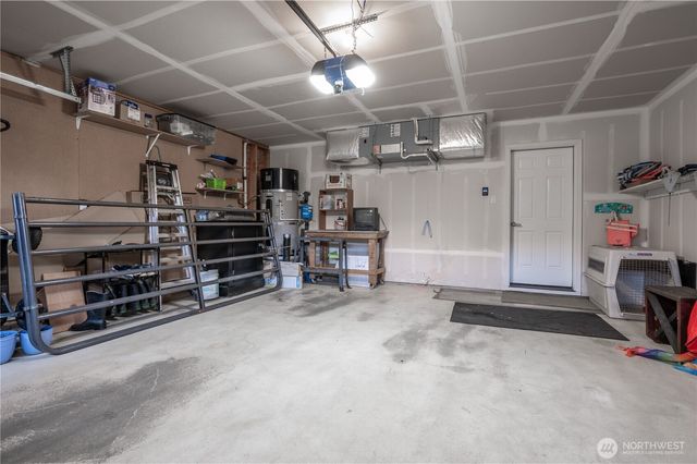 33 Butterfly Lane, Pacific Beach, WA 98571