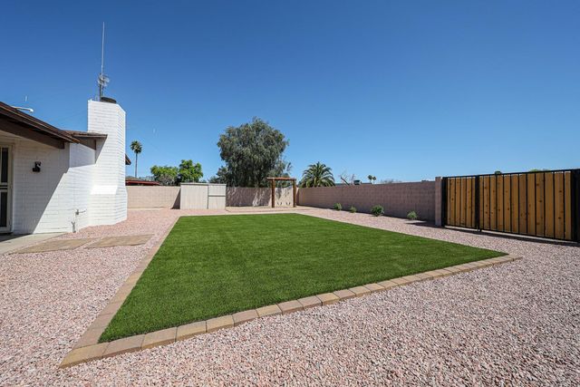 12009 N 34th Street, Phoenix, AZ 85028