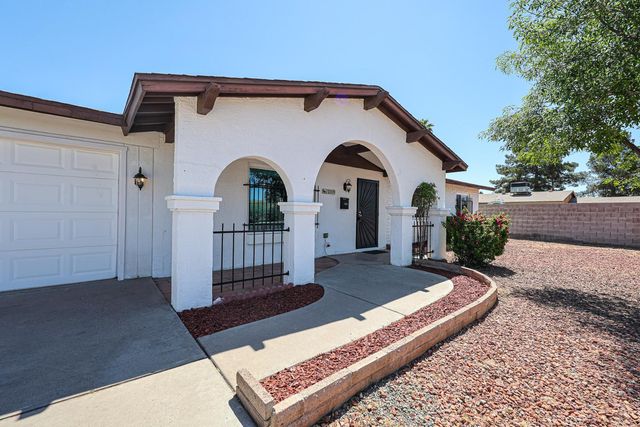 12009 N 34th Street, Phoenix, AZ 85028