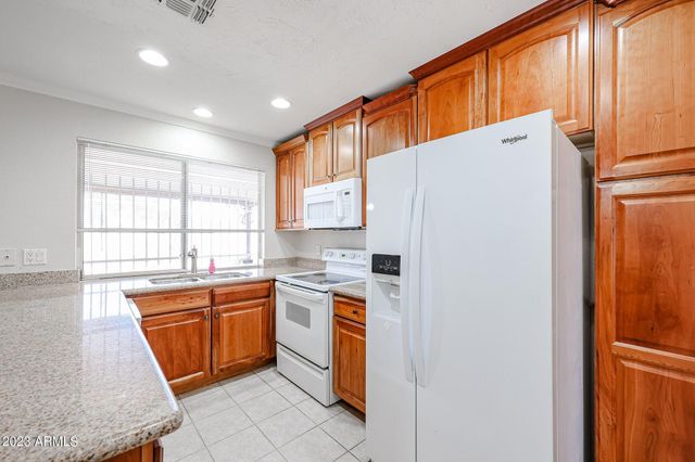 12009 N 34th Street, Phoenix, AZ 85028