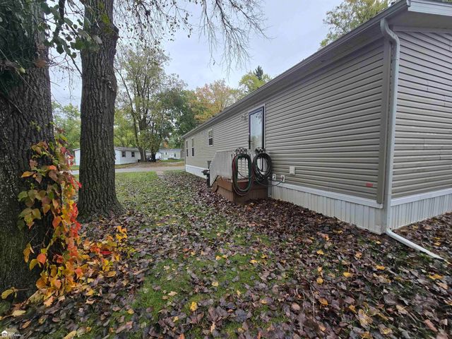 4101 S Sheridan Road, Lennon, MI 48449