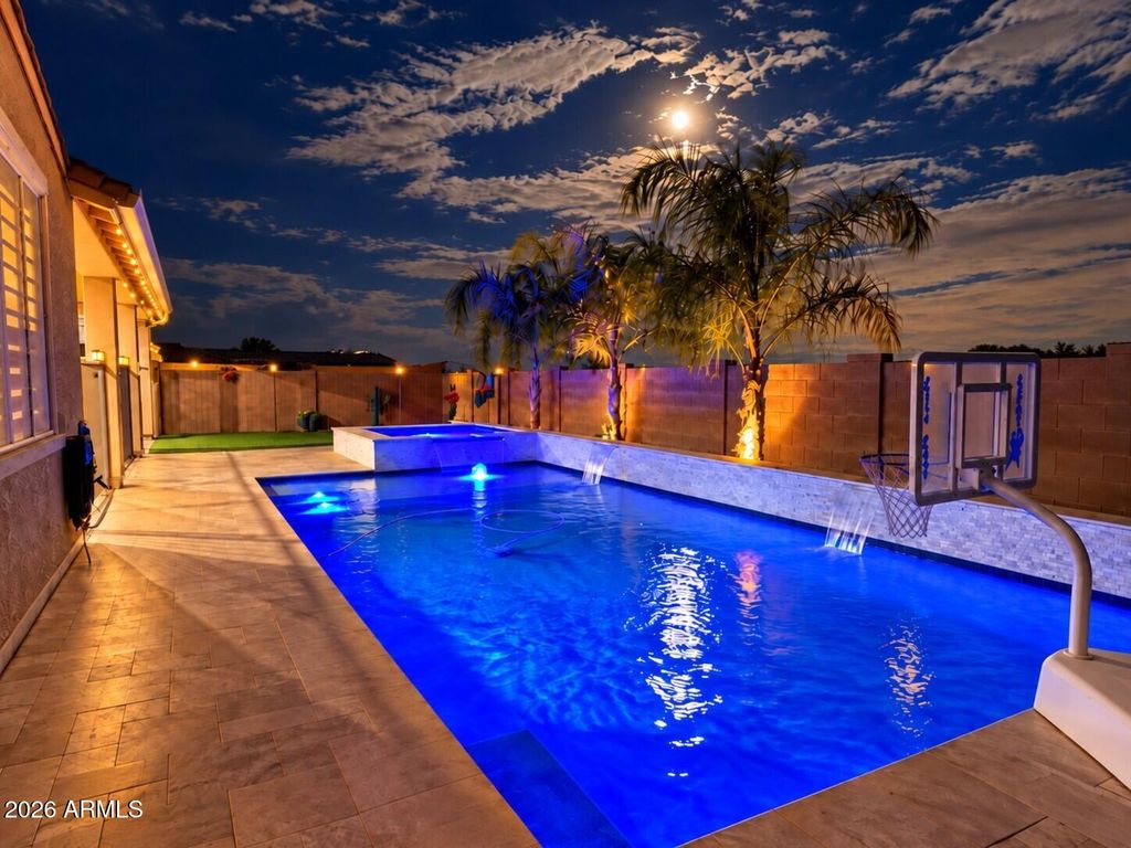 13965 W MARIPOSA GRANDE --, Surprise, AZ 85387 — photo 2