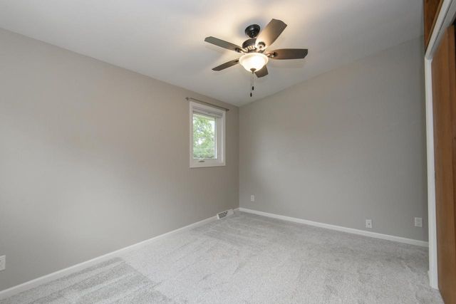 621 S Greenfield AVENUE, Waukesha, WI 53186