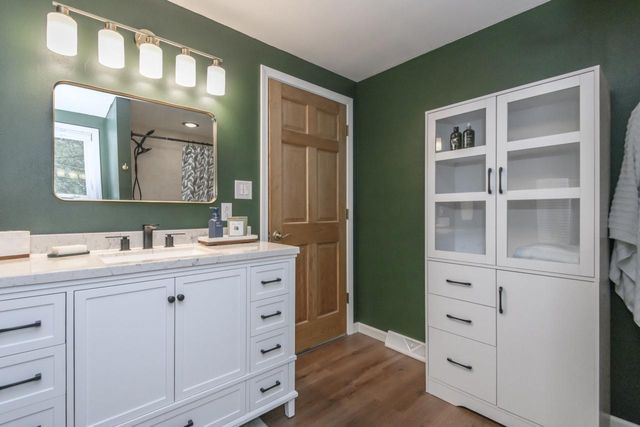 621 S Greenfield AVENUE, Waukesha, WI 53186