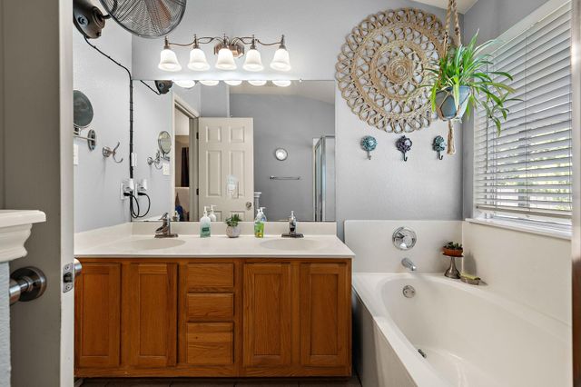 17708 Limpia Creek DR, Round Rock, TX 78664
