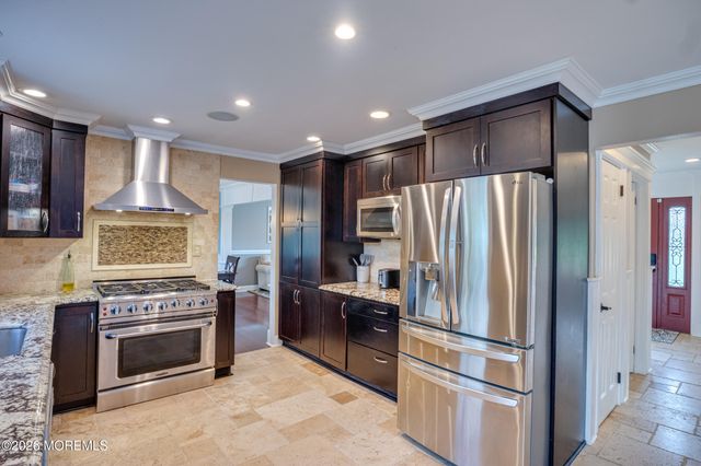13 Patterson Drive, Freehold, NJ 07728
