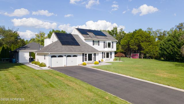 13 Patterson Drive, Freehold, NJ 07728