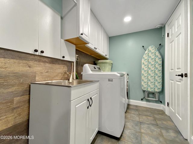 13 Patterson Drive, Freehold, NJ 07728