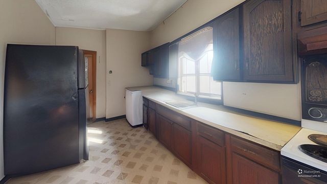 55 Canton, Fitchburg, MA 01420