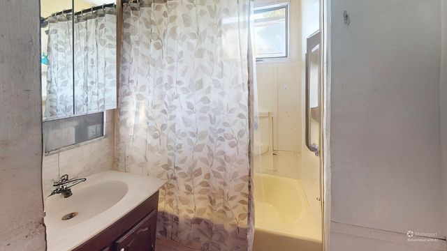 55 Canton, Fitchburg, MA 01420