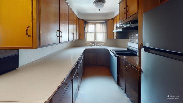 55 Canton, Fitchburg, MA 01420