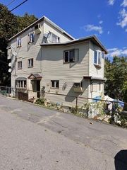 55 Canton, Fitchburg, MA 01420
