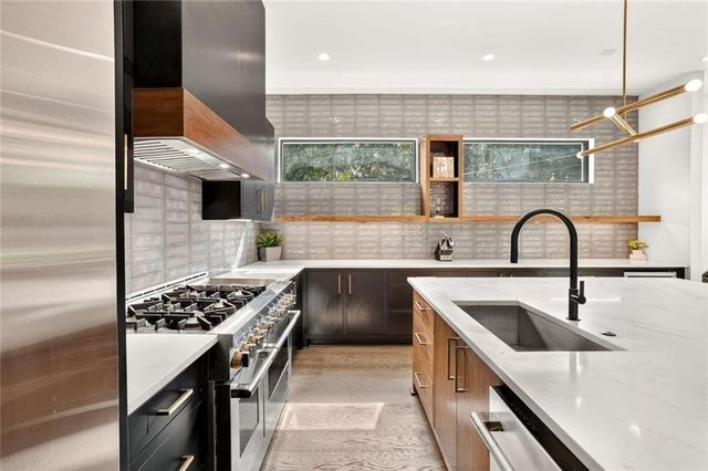1192 Bernadette Lane NE, Atlanta, GA 30329