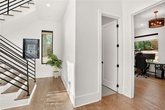 1192 Bernadette Lane NE, Atlanta, GA 30329