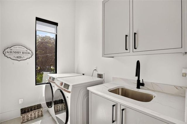 1192 Bernadette Lane NE, Atlanta, GA 30329