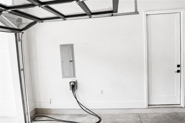 1192 Bernadette Lane NE, Atlanta, GA 30329