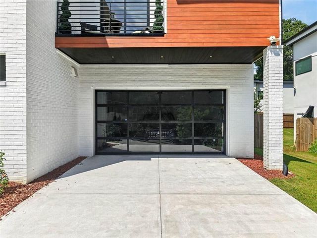 1192 Bernadette Lane NE, Atlanta, GA 30329