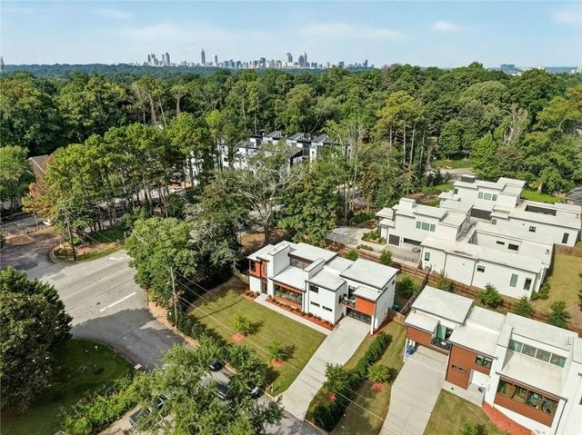 1192 Bernadette Lane NE, Atlanta, GA 30329