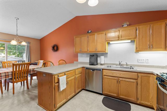 1070 Pine Street, Farmington, MN 55024
