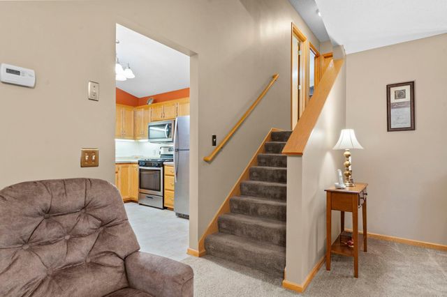 1070 Pine Street, Farmington, MN 55024