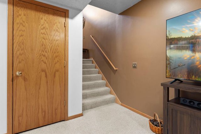 1070 Pine Street, Farmington, MN 55024
