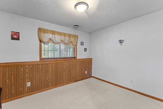 1070 Pine Street, Farmington, MN 55024