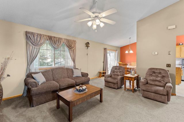 1070 Pine Street, Farmington, MN 55024