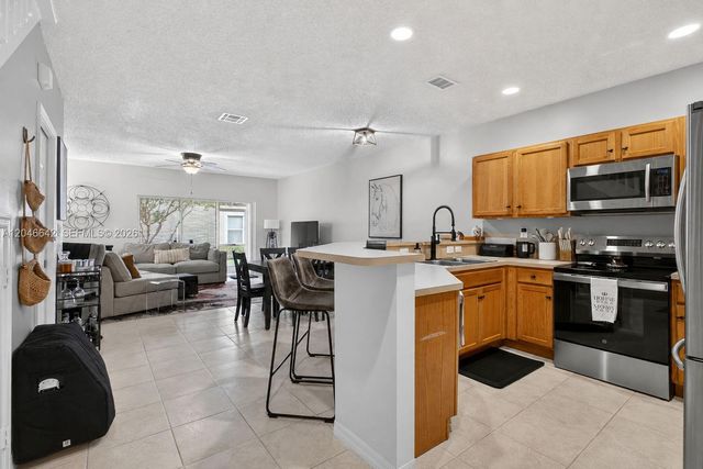1503 New Castle Ter, Wellington, FL 33414