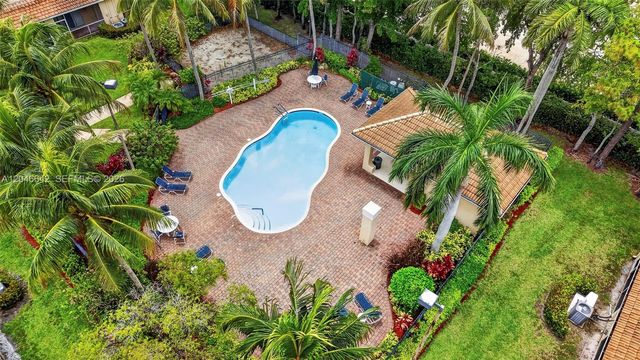1503 New Castle Ter, Wellington, FL 33414