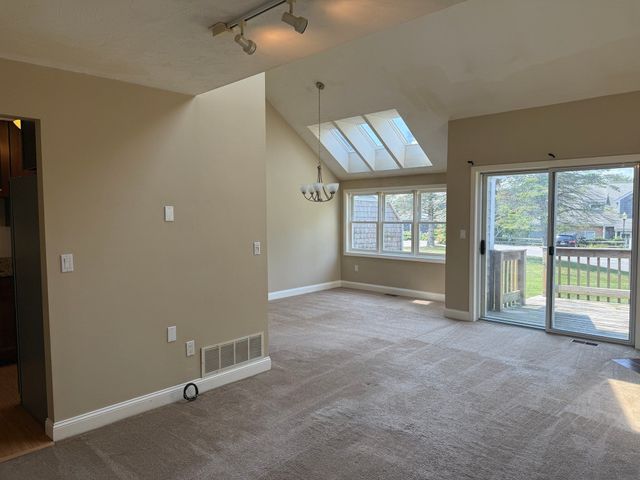37 Harbor Hill Dr 37, Bourne, MA 02532