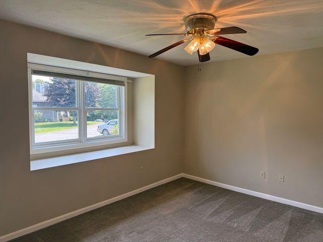 37 Harbor Hill Dr 37, Bourne, MA 02532