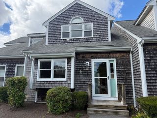 37 Harbor Hill Dr 37, Bourne, MA 02532