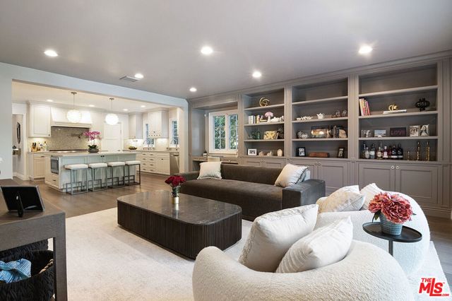 9145 Sawyer Street, Los Angeles, CA 90035