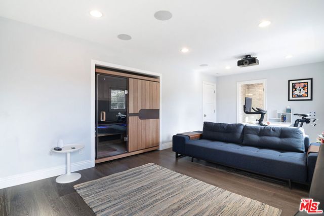 9145 Sawyer Street, Los Angeles, CA 90035