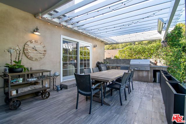 9145 Sawyer Street, Los Angeles, CA 90035