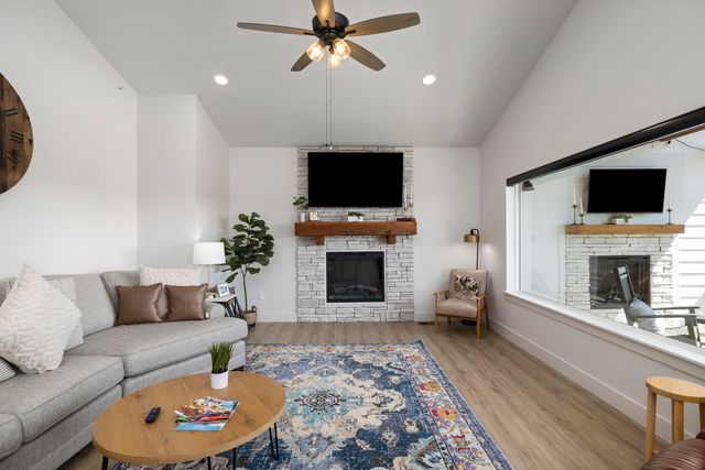 40 Cindy Lane, Branson, MO 65616