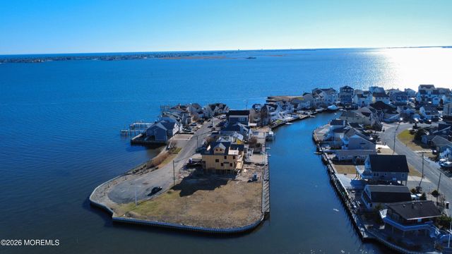 108 Rochester Drive, Brick, NJ 08723