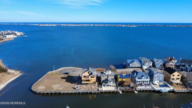 108 Rochester Drive, Brick, NJ 08723