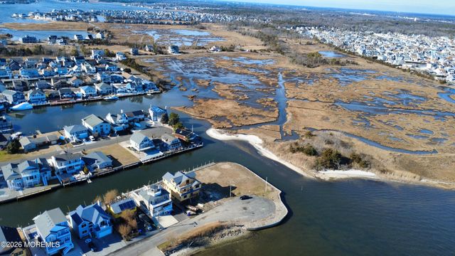 108 Rochester Drive, Brick, NJ 08723