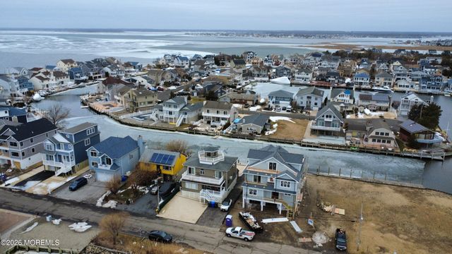 108 Rochester Drive, Brick, NJ 08723